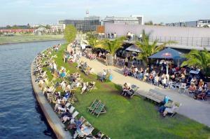 Alleinerziehende-Strandbar-Berlin