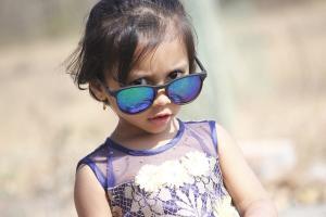 Wie kann ich die Augen meiner Kinder vor UV-Strahlen schützen